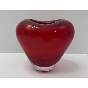 Red Heart Art Glass Vase Made in Romania Heavy 6" X 5.75" - EUC